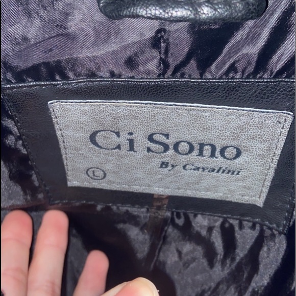 Leather jacket - Picture 2 of 2